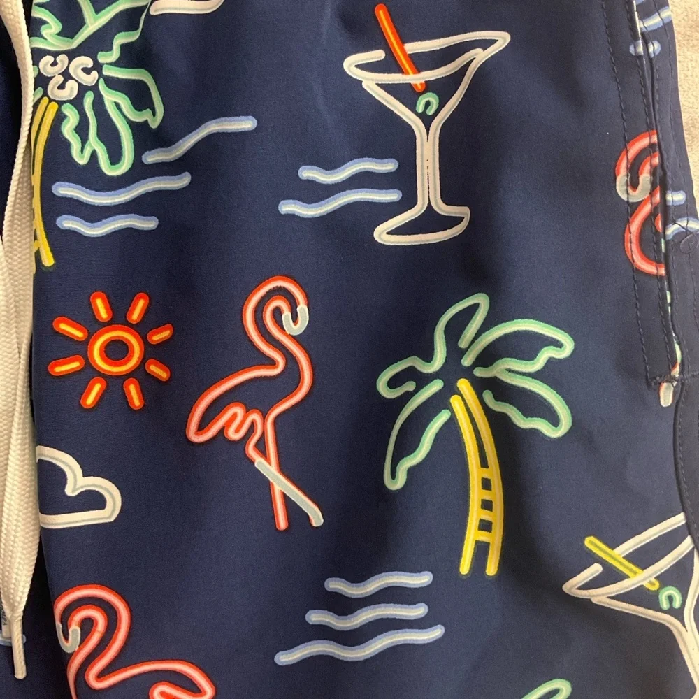 Chubbies Navy Blue Drawstring Waist Tropical Print ElasticSwim Trunks Shorts Sma